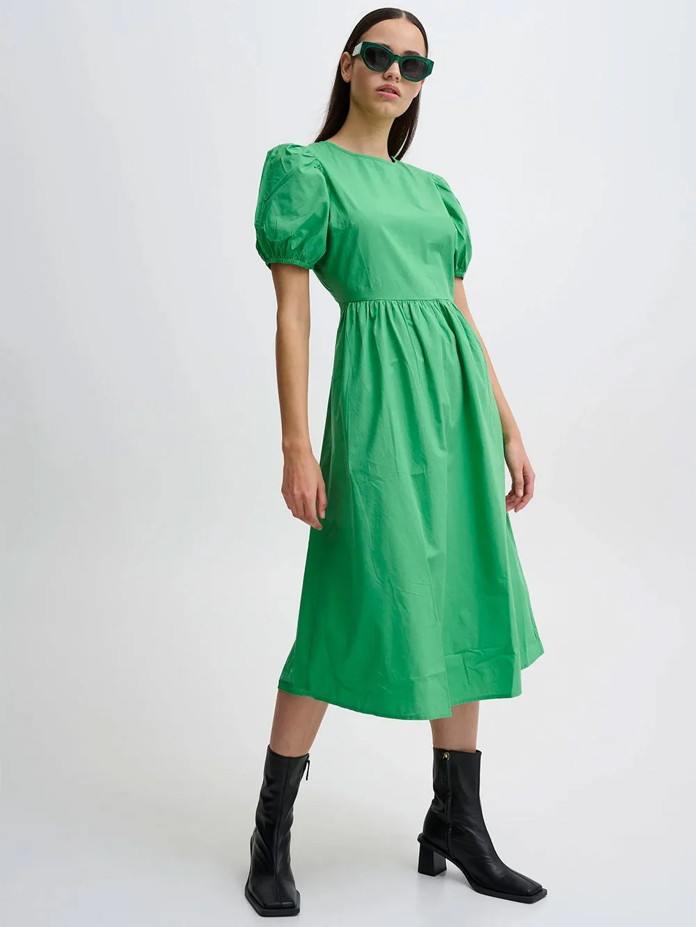 Abito donna verde con maniche a sbuffo