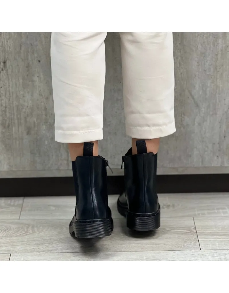 CHELSEA BOOT