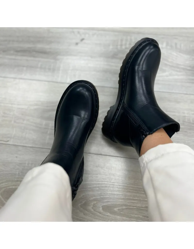 CHELSEA BOOT