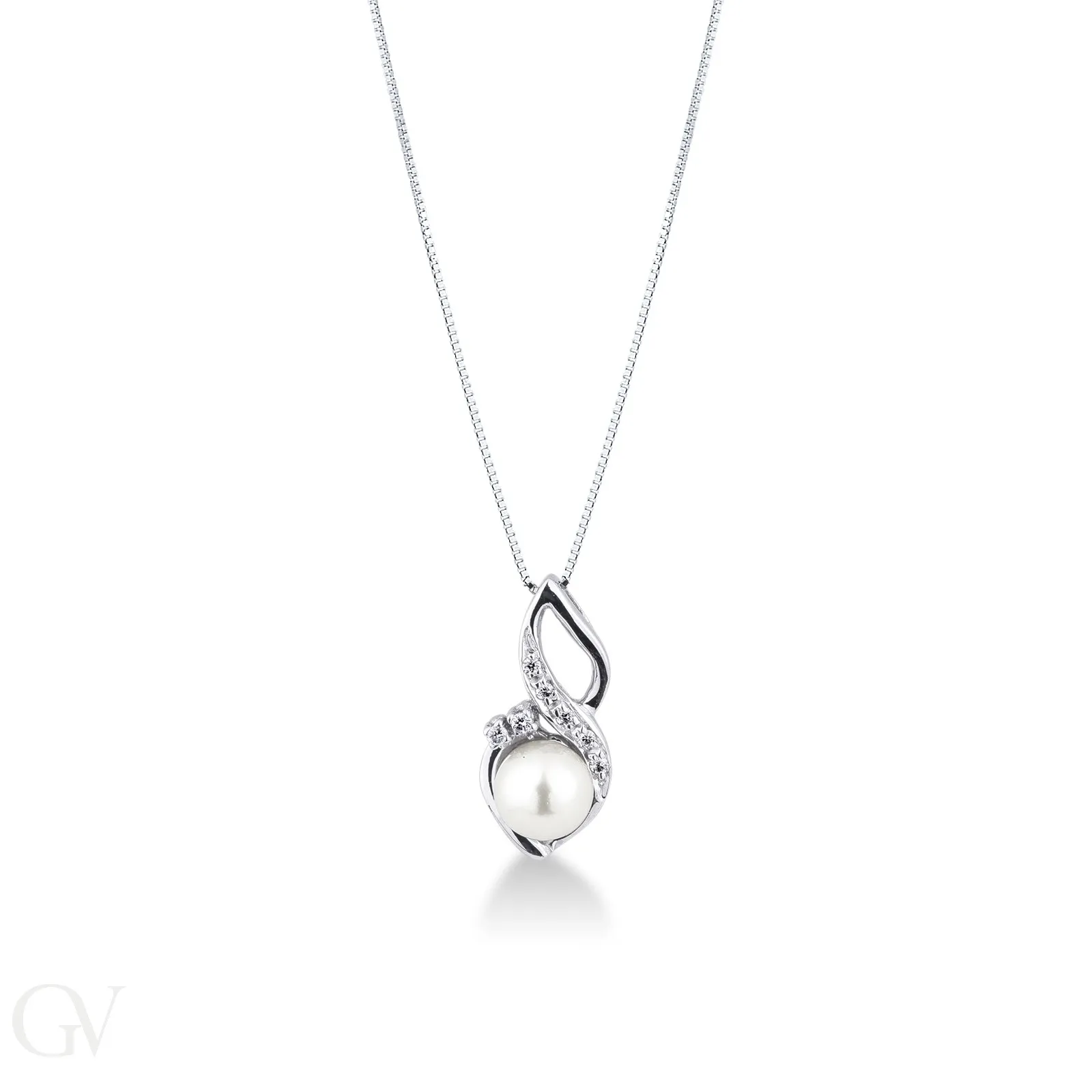 Collana in oro bianco 18k con perla naturale e diamanti