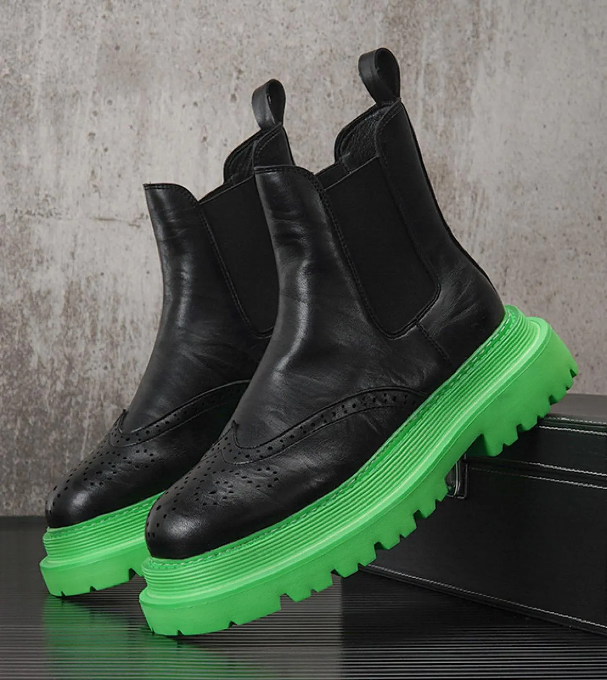 Fashion Man Chelsea Boot Chunky Men Brogue Shoes Green Spring Stivaletti da uomo