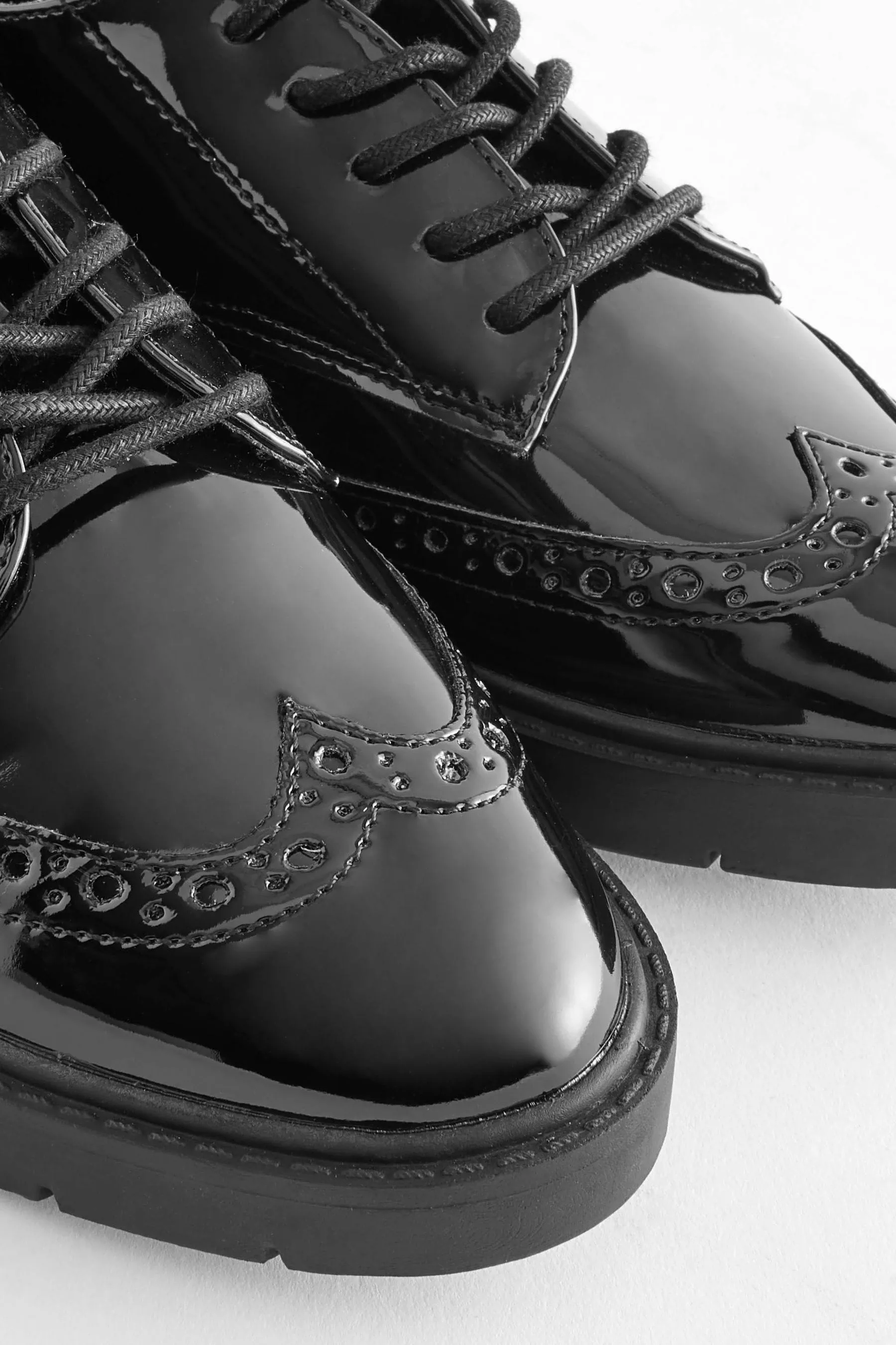 Forever Comfort® - Scarpe con suola spessa Pizzo brogue