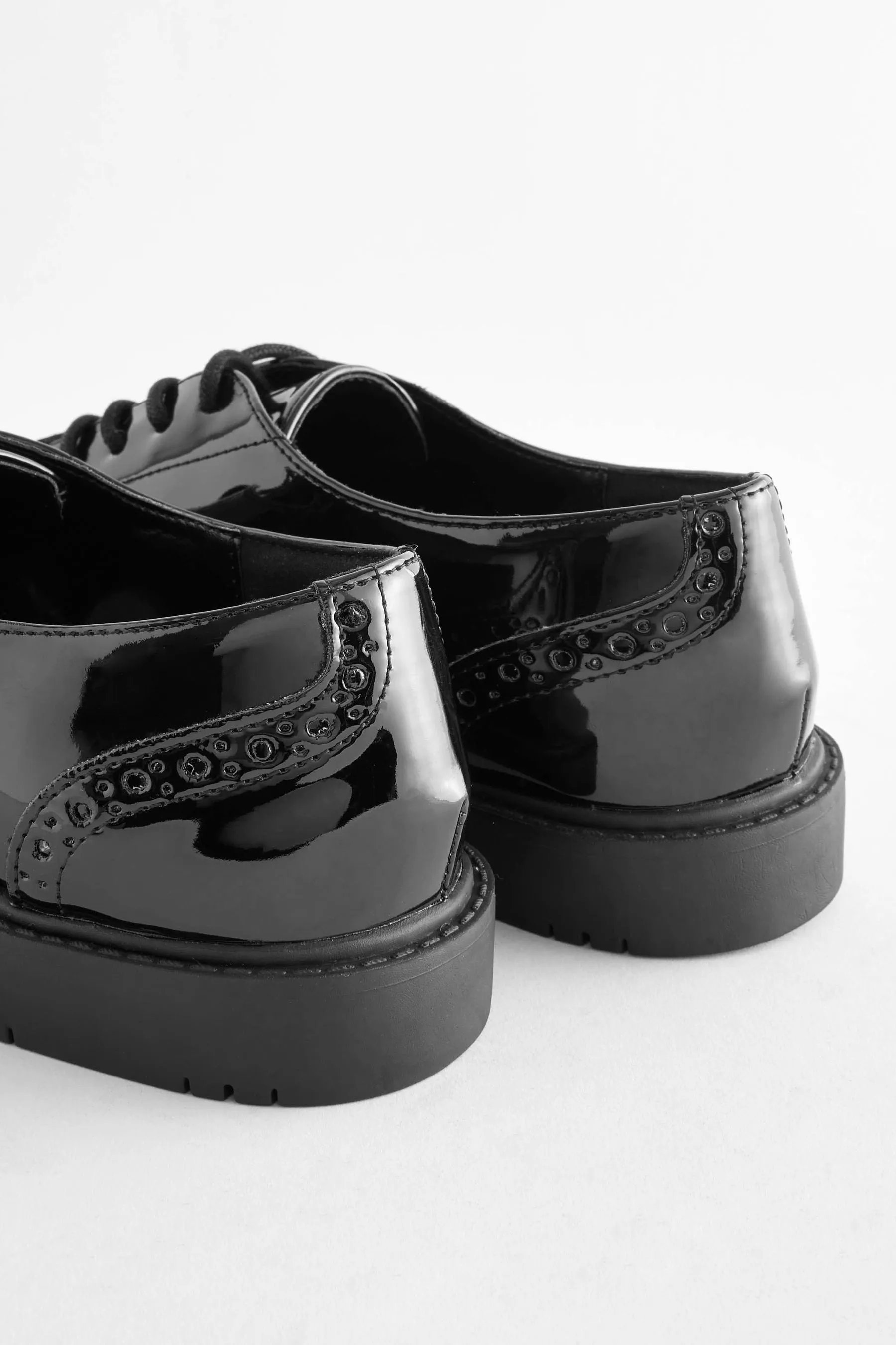 Forever Comfort® - Scarpe con suola spessa Pizzo brogue