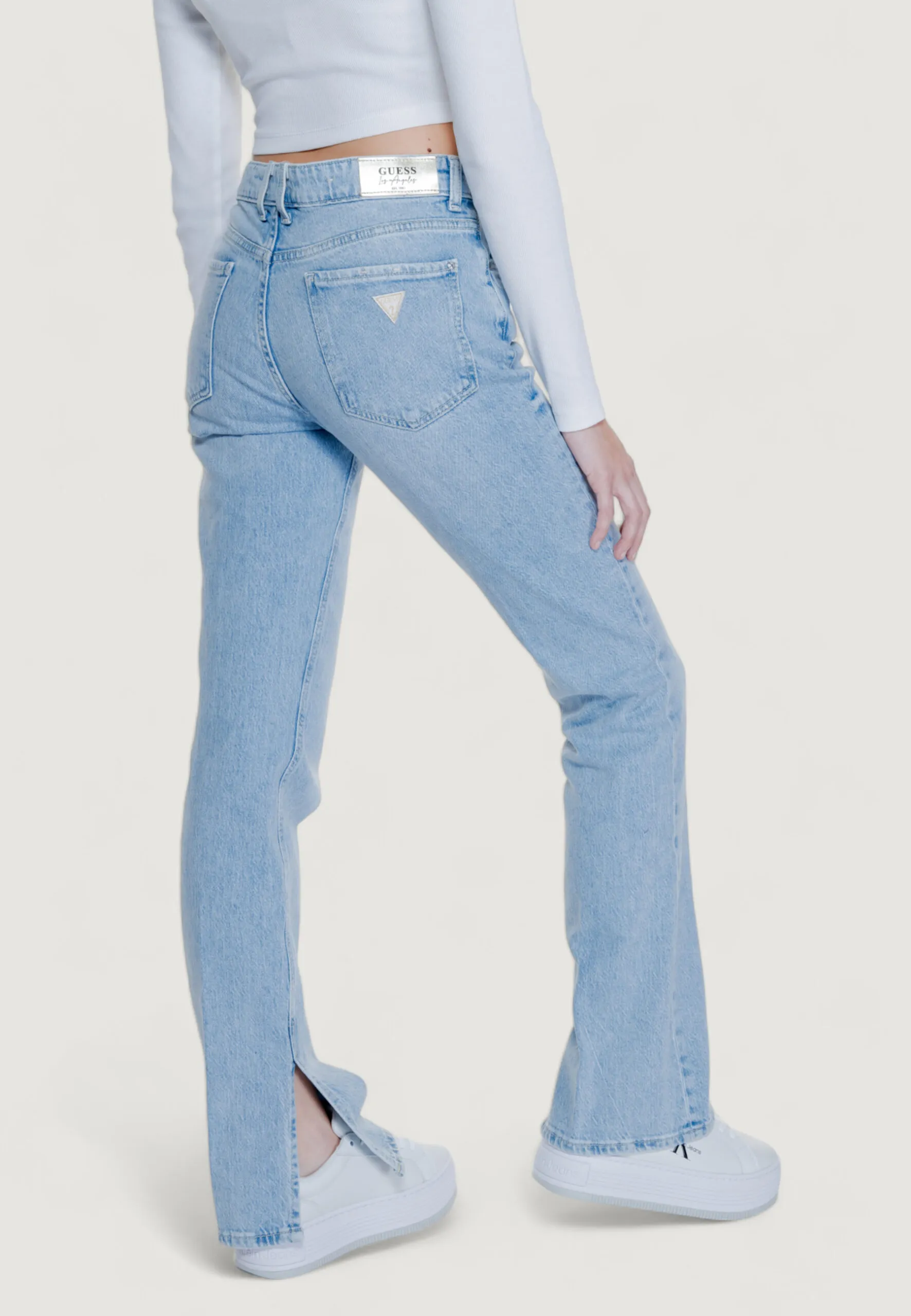 Jeans mom Guess PAULETTE FLARE SPLIT Denim chiaro