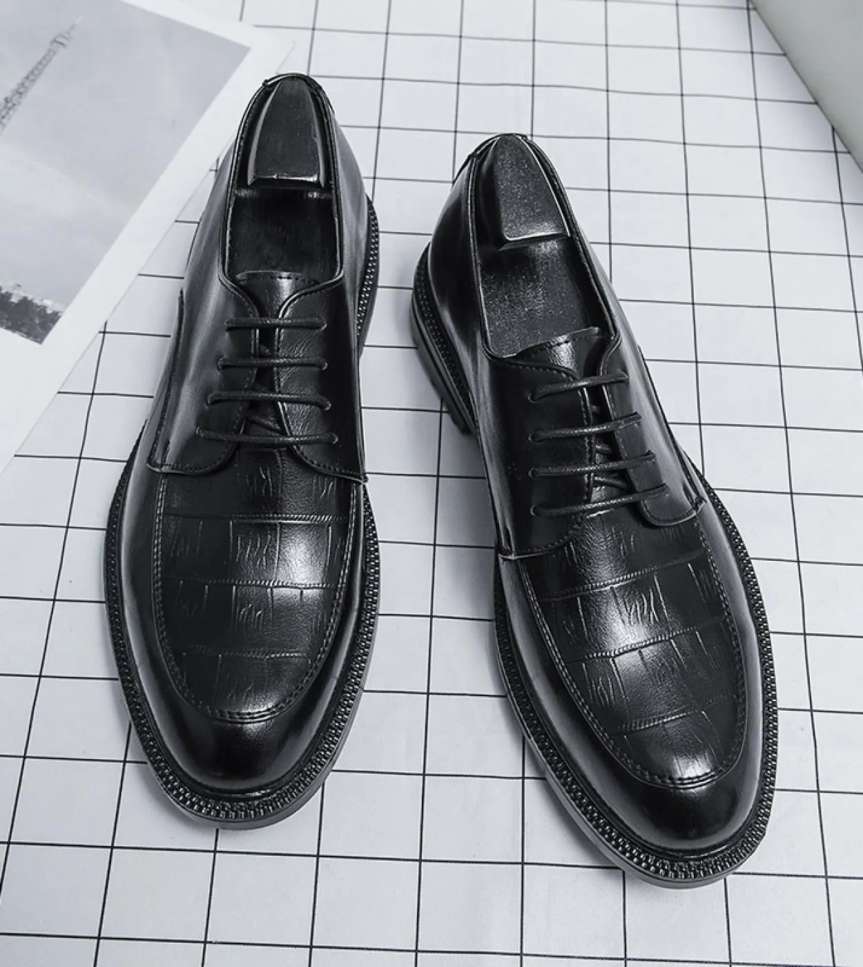 Moda uomo Scarpe Oxford Scarpe da sposa per feste Scarpe classiche da lavoro formale Scarpe in pelle con lacci neri Uomo Boss So