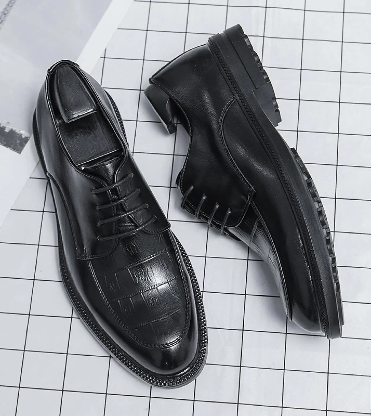 Moda uomo Scarpe Oxford Scarpe da sposa per feste Scarpe classiche da lavoro formale Scarpe in pelle con lacci neri Uomo Boss So