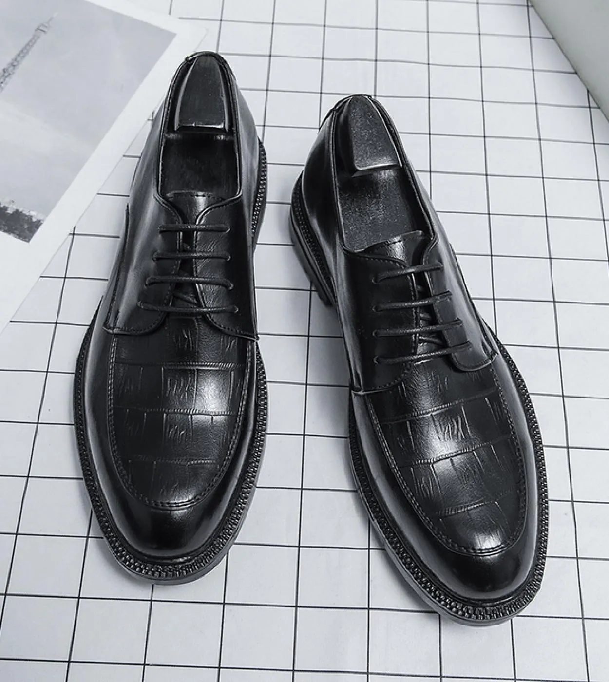 Moda uomo Scarpe Oxford Scarpe da sposa per feste Scarpe classiche da lavoro formale Scarpe in pelle con lacci neri Uomo Boss So