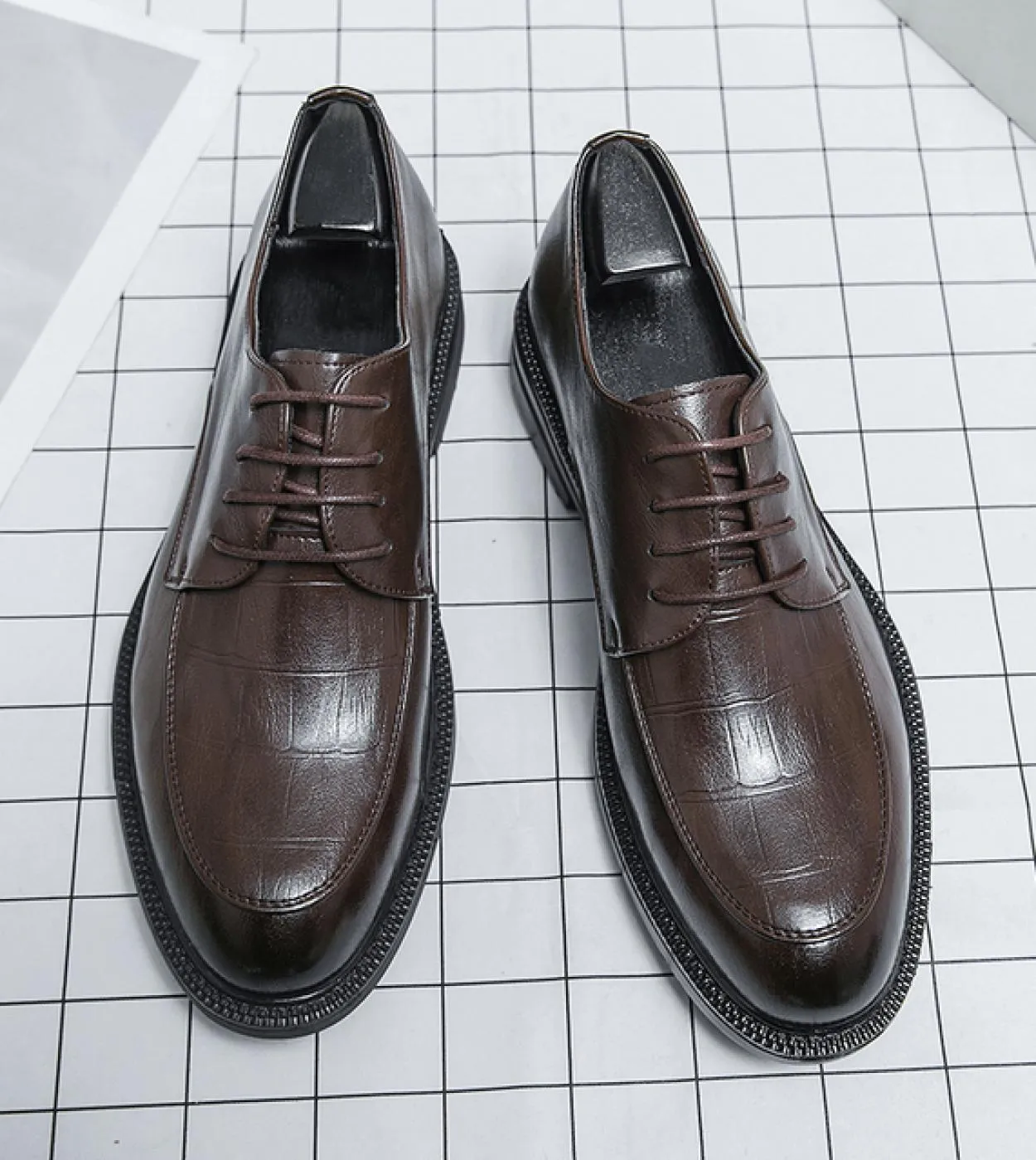 Moda uomo Scarpe Oxford Scarpe da sposa per feste Scarpe classiche da lavoro formale Scarpe in pelle con lacci neri Uomo Boss So