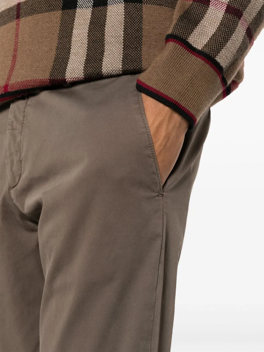Pantaloni affusolati in marrone - uomo