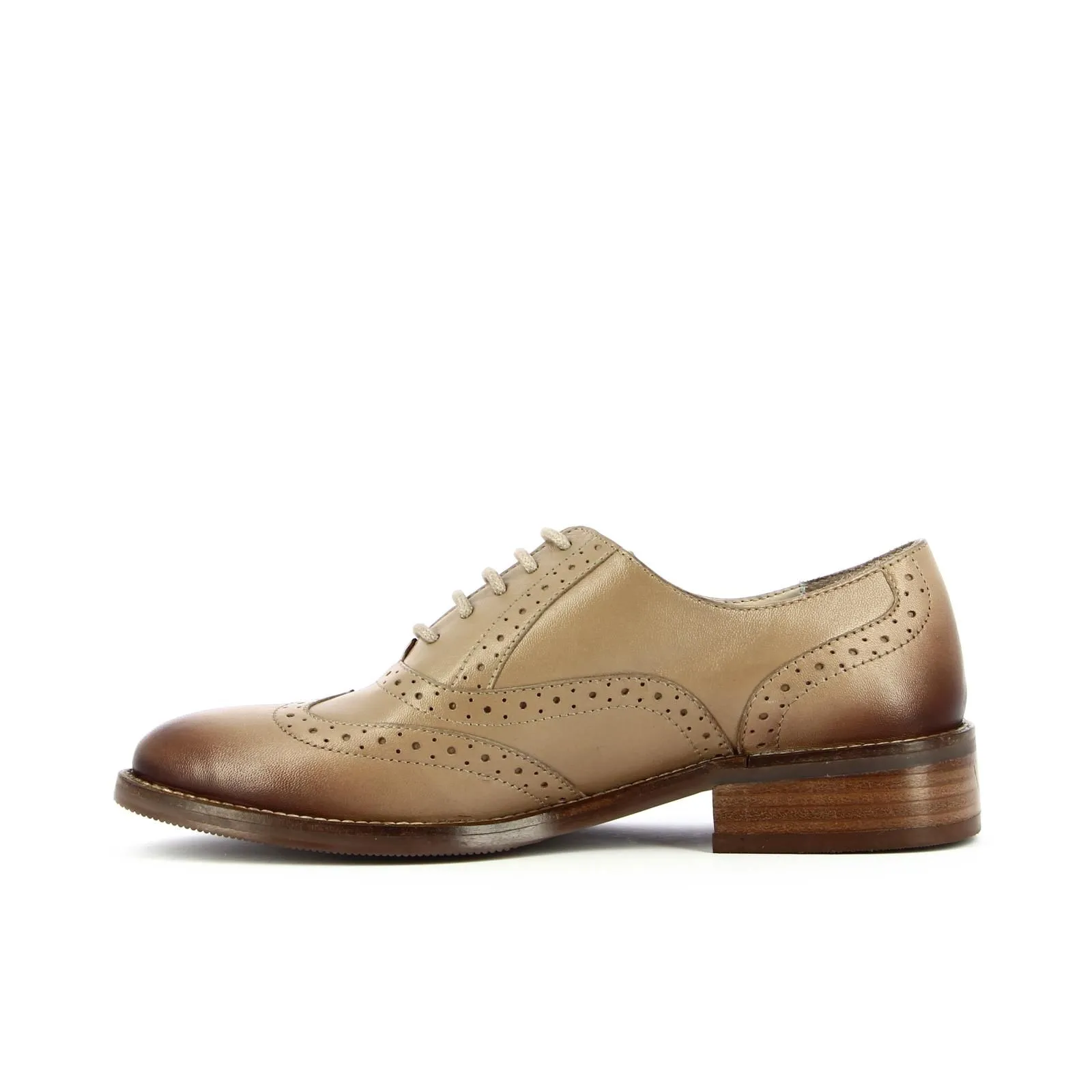 Scarpe beige brogue in pelle
