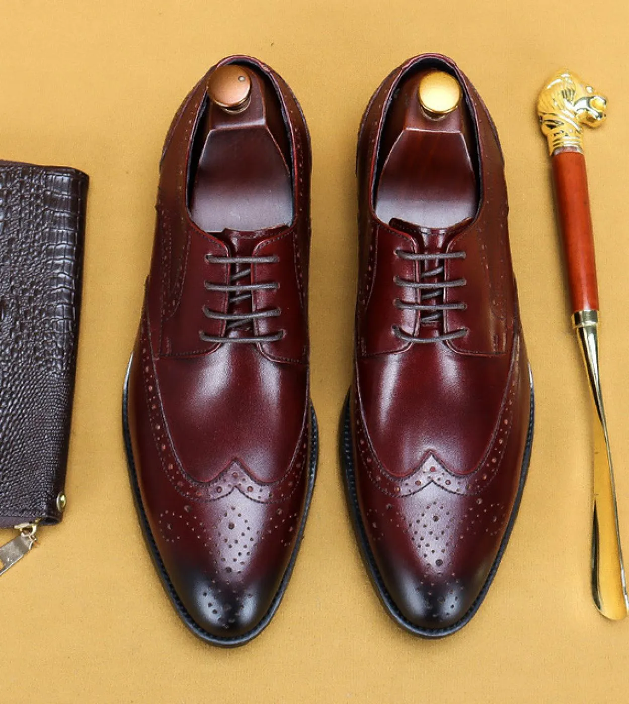 Scarpe da uomo Scarpe brogue di marca di lusso Scarpe formali Scarpe brogue da uomo Scarpe brogue nere Scarpe da ufficio Scarpe