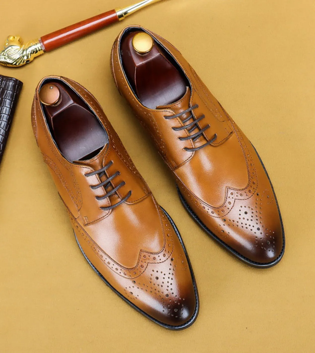 Scarpe da uomo Scarpe brogue di marca di lusso Scarpe formali Scarpe brogue da uomo Scarpe brogue nere Scarpe da ufficio Scarpe