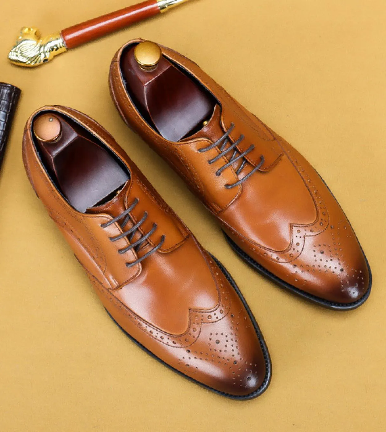 Scarpe da uomo Scarpe brogue di marca di lusso Scarpe formali Scarpe brogue da uomo Scarpe brogue nere Scarpe da ufficio Scarpe
