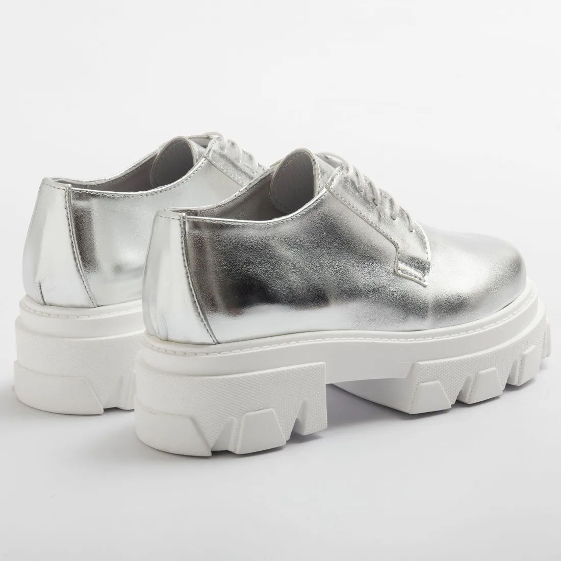 Scarpe derby donna Combat in pelle metallizzata argento