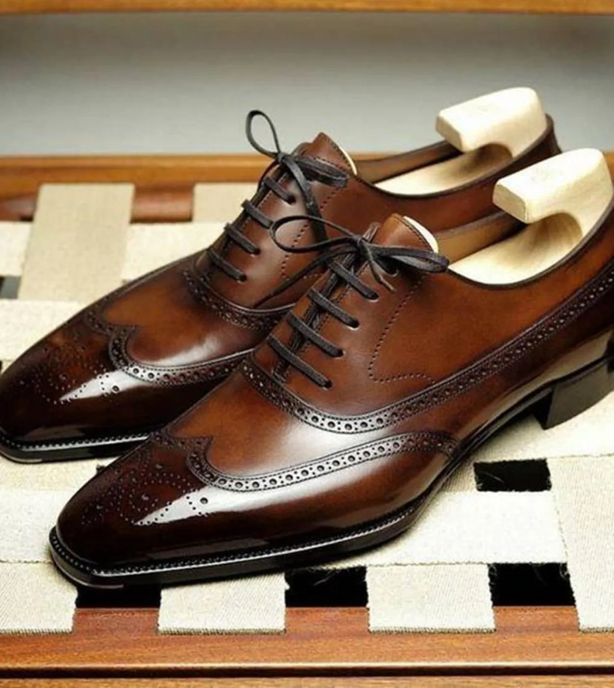 Scarpe eleganti stringate da uomo Scarpe eleganti marroni Scarpe fatte a mano da uomo Scarpe brogue