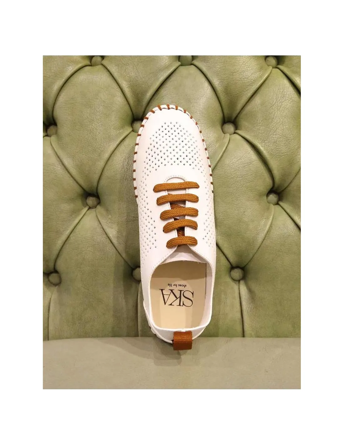 Scarpe estive traforate da donna