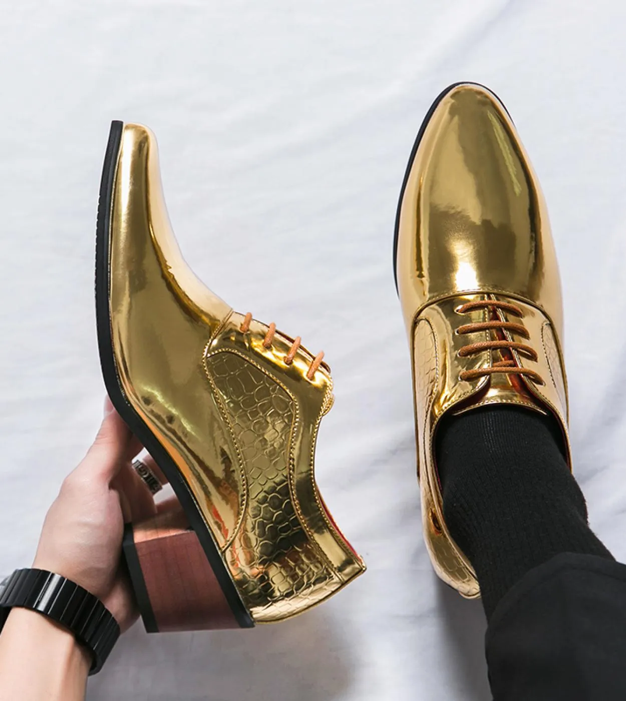 Scarpe formali da uomo Tudor Gold Scarpe oxford in pelle da uomo Italia 2023 Scarpe eleganti da sposa Scarpe da lavoro in pelle