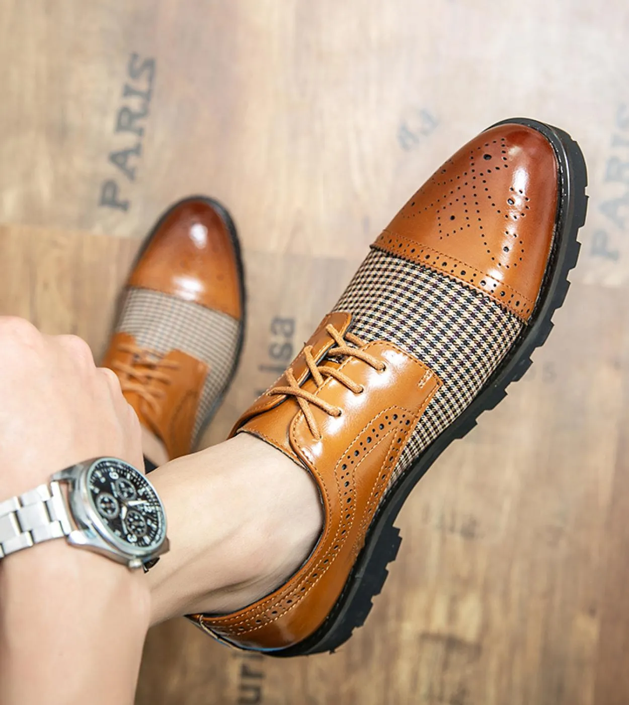 Scarpe in pelle con suola spessa Scarpe brogue da uomo di alta qualità Scarpe Oxford a righe da sposa Scarpe stringate da uffici