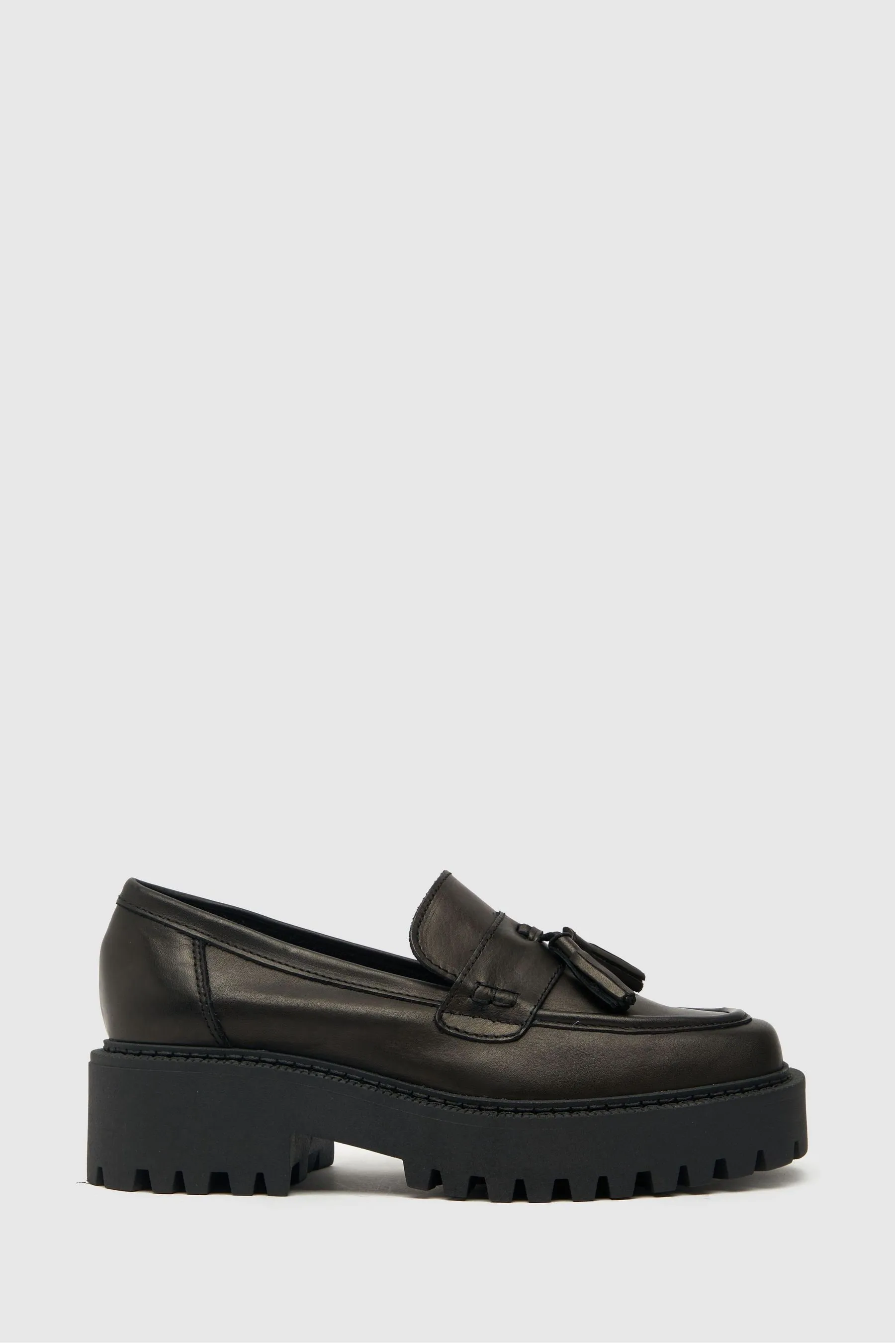 Schuh Laura - Nero in pelle con nappine - Mocassini