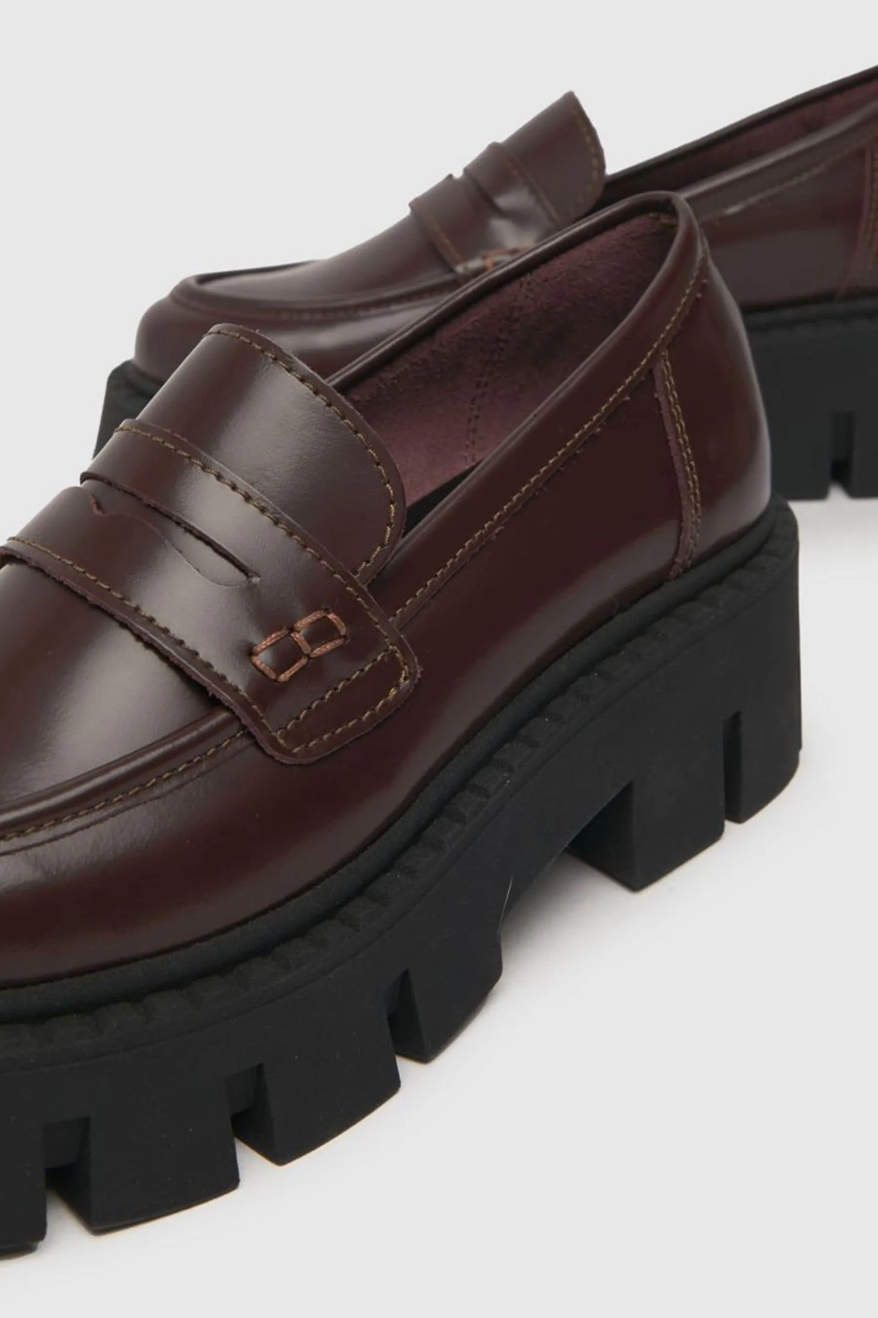 Schuh Lauren - Mocassini in pelle con suole spesse