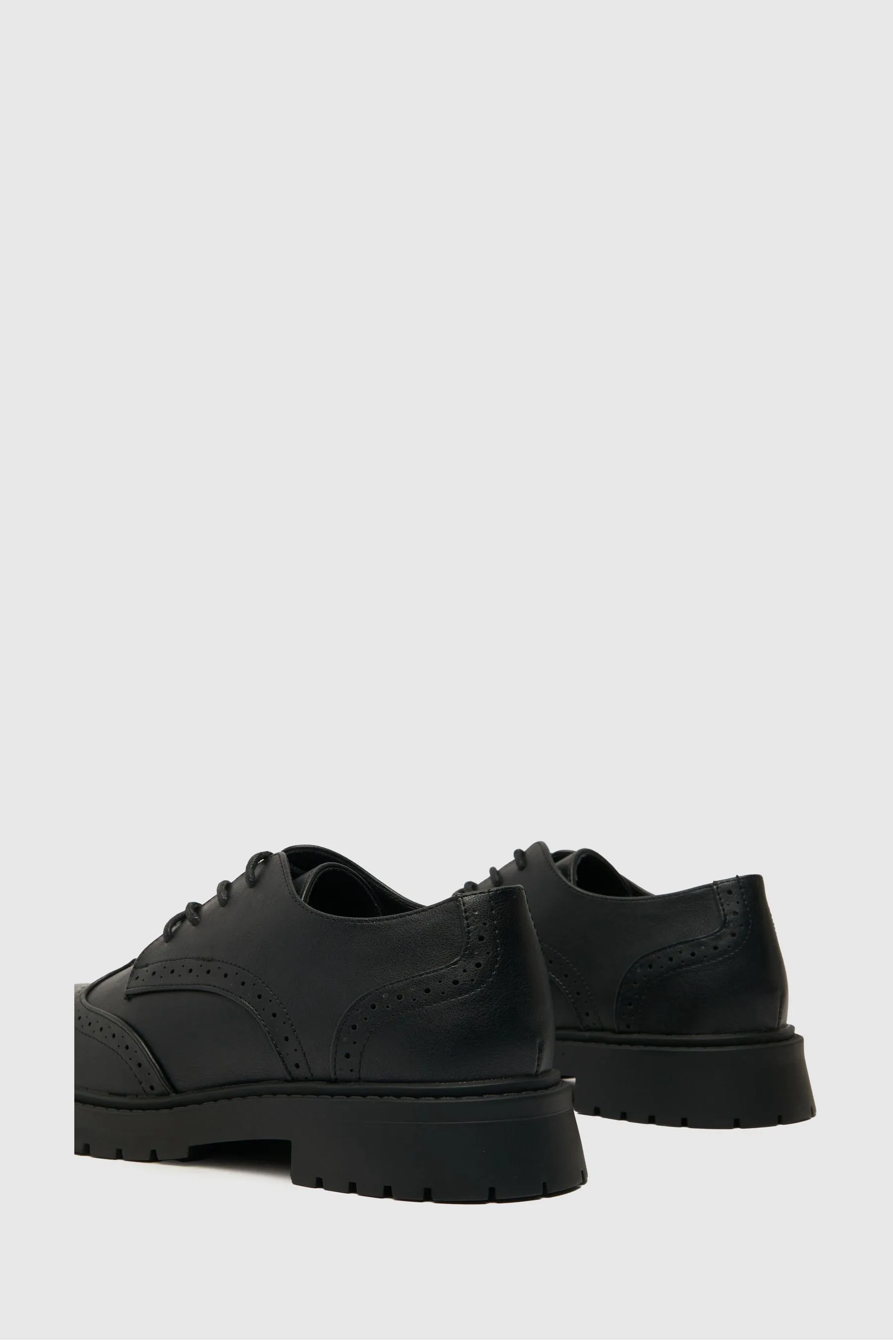 Schuh - Lotus - Nero Pizzo stile brogue - Scarpe