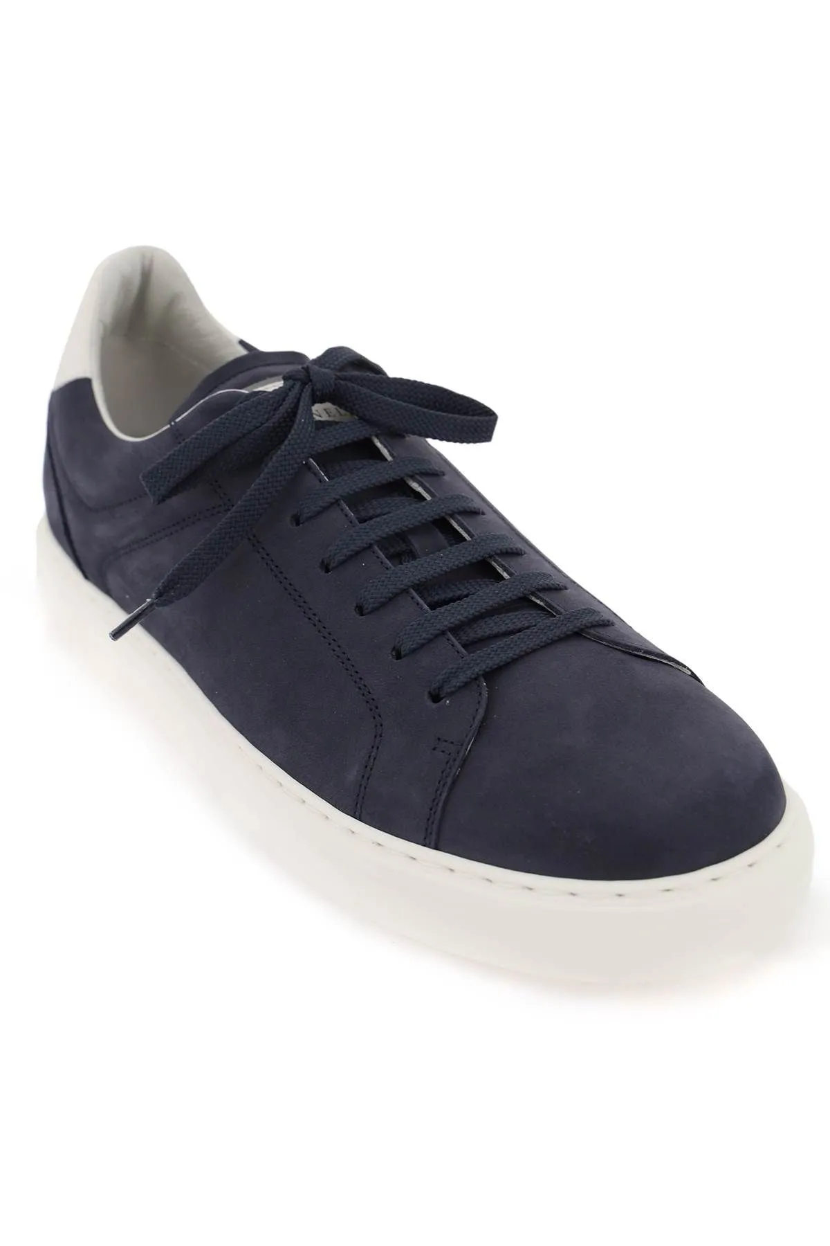 Sneakers in nabuk