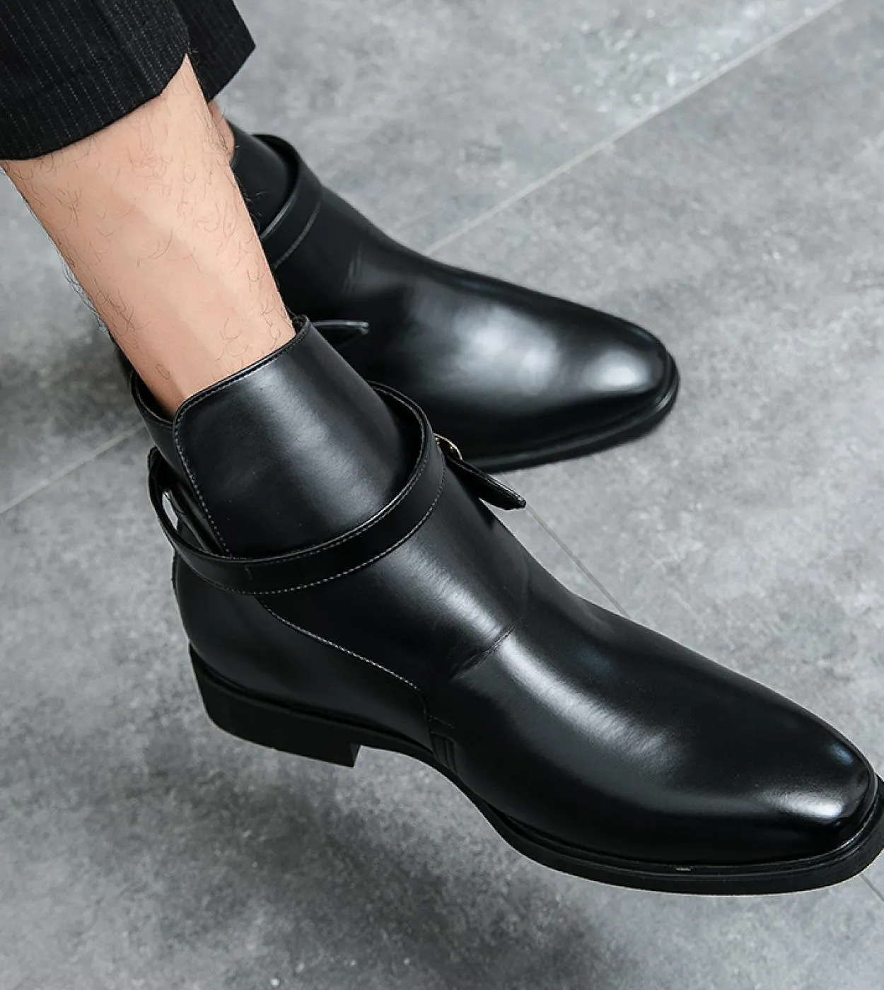 Stivaletti Chelsea a punta moda Stivaletti in pelle morbida da uomo Stivali da uomo eleganti di lusso stile britannico Moto clas
