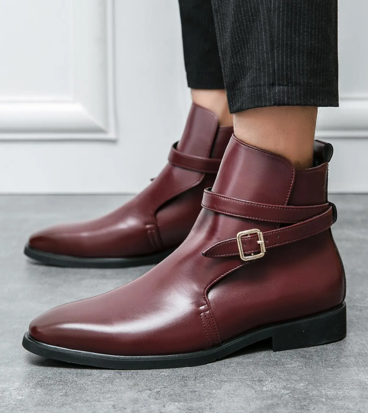 Stivaletti Chelsea a punta moda Stivaletti in pelle morbida da uomo Stivali da uomo eleganti di lusso stile britannico Moto clas