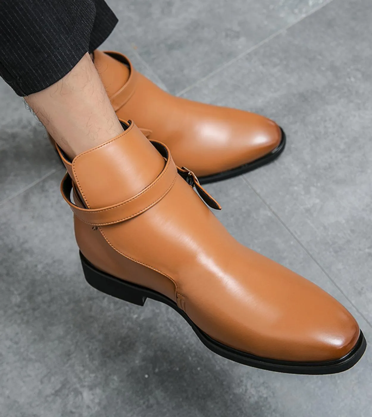 Stivaletti Chelsea a punta moda Stivaletti in pelle morbida da uomo Stivali da uomo eleganti di lusso stile britannico Moto clas