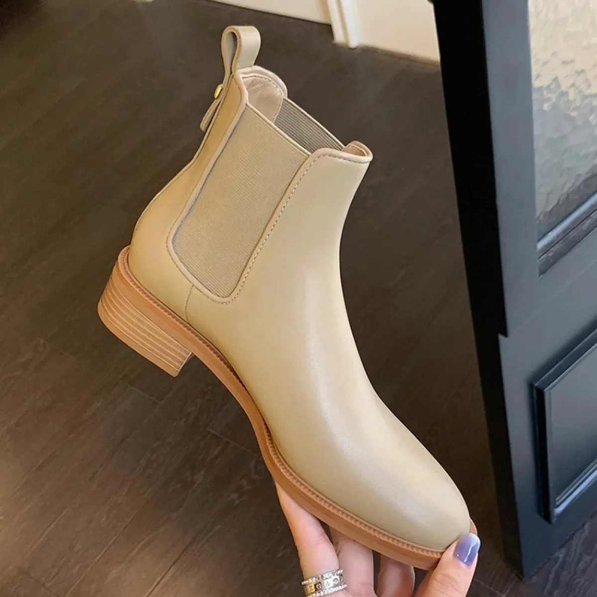 Stivaletti Chelsea alla moda da donna scarpe a punta in pelle originali abito da banchetto per feste stivaletti da donna dolci b
