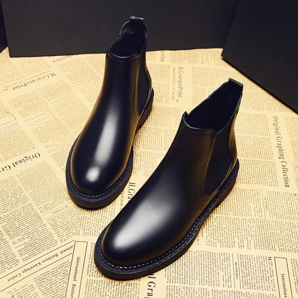 Stivaletti Chelsea da donna di nuova moda caldi scarpe in pelle di mucca peluche stivaletti con plateau all'aperto inverno neve