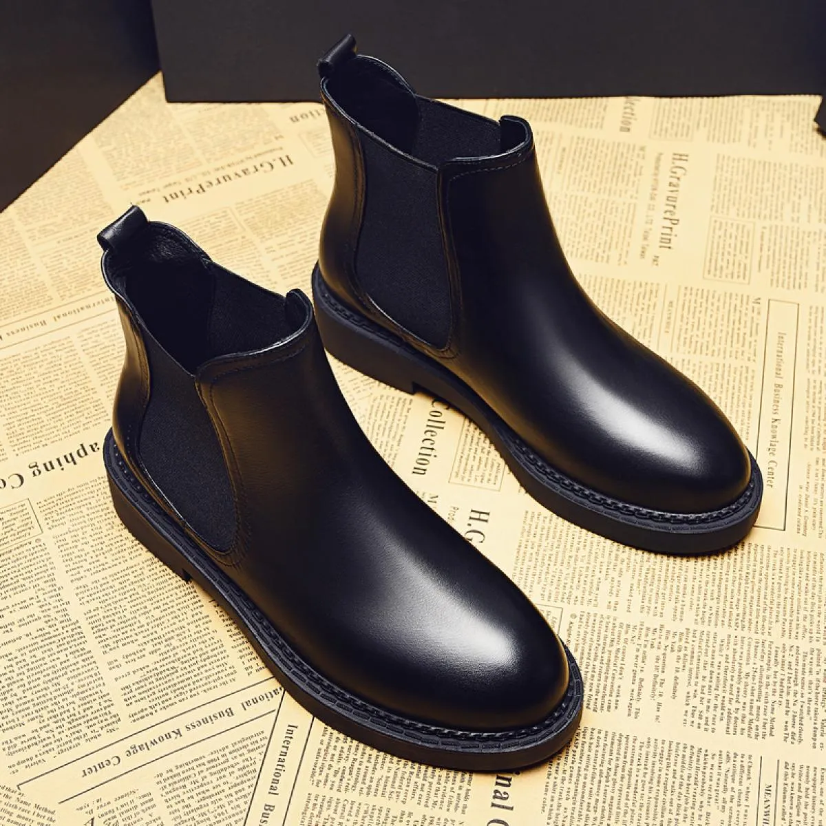 Stivaletti Chelsea da donna di nuova moda caldi scarpe in pelle di mucca peluche stivaletti con plateau all'aperto inverno neve