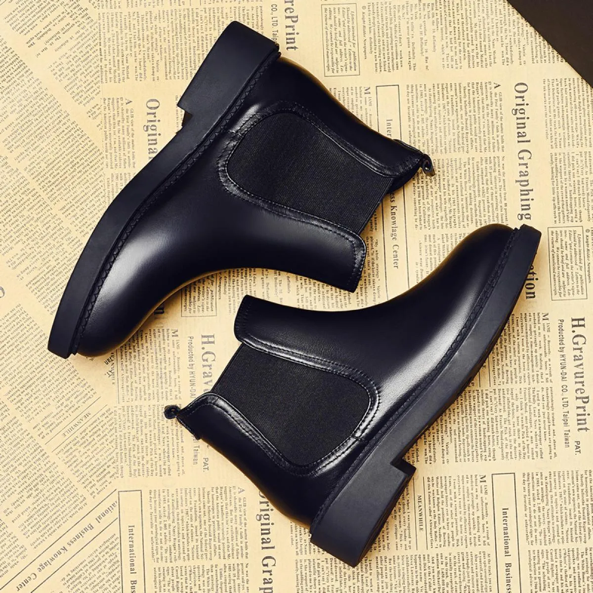 Stivaletti Chelsea da donna di nuova moda caldi scarpe in pelle di mucca peluche stivaletti con plateau all'aperto inverno neve