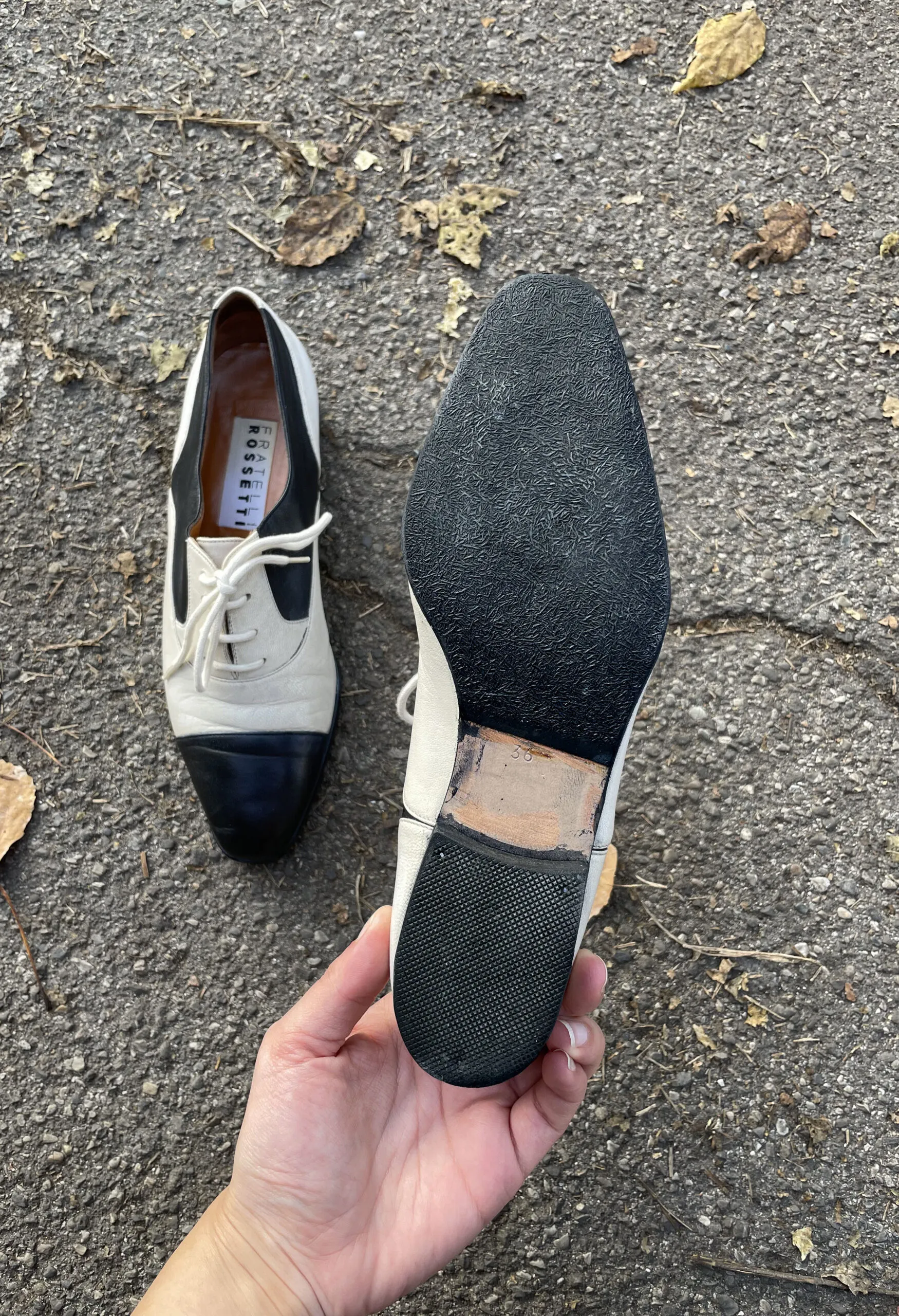 Stringate Fratelli Rossetti in pelle bianca e nera