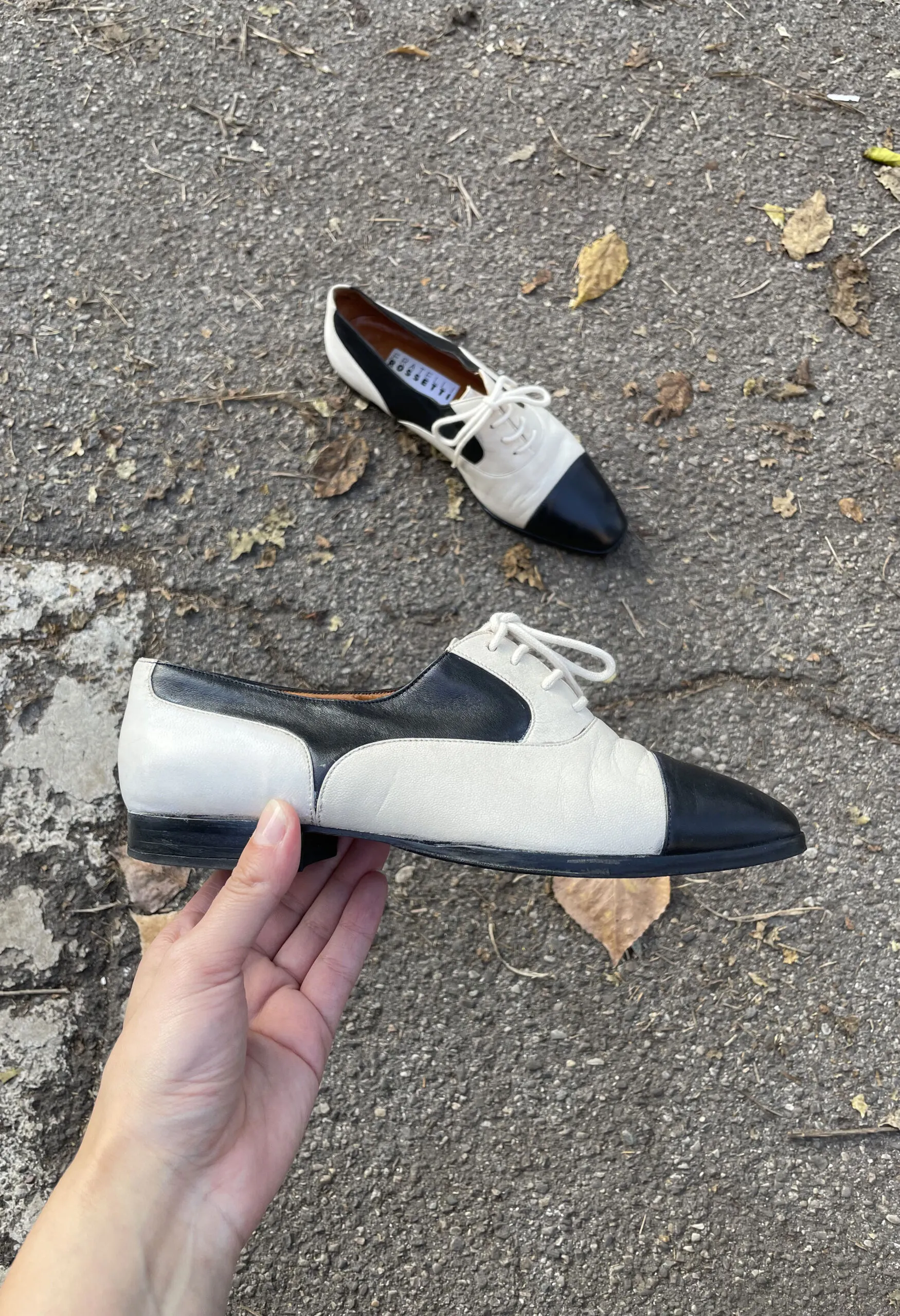 Stringate Fratelli Rossetti in pelle bianca e nera
