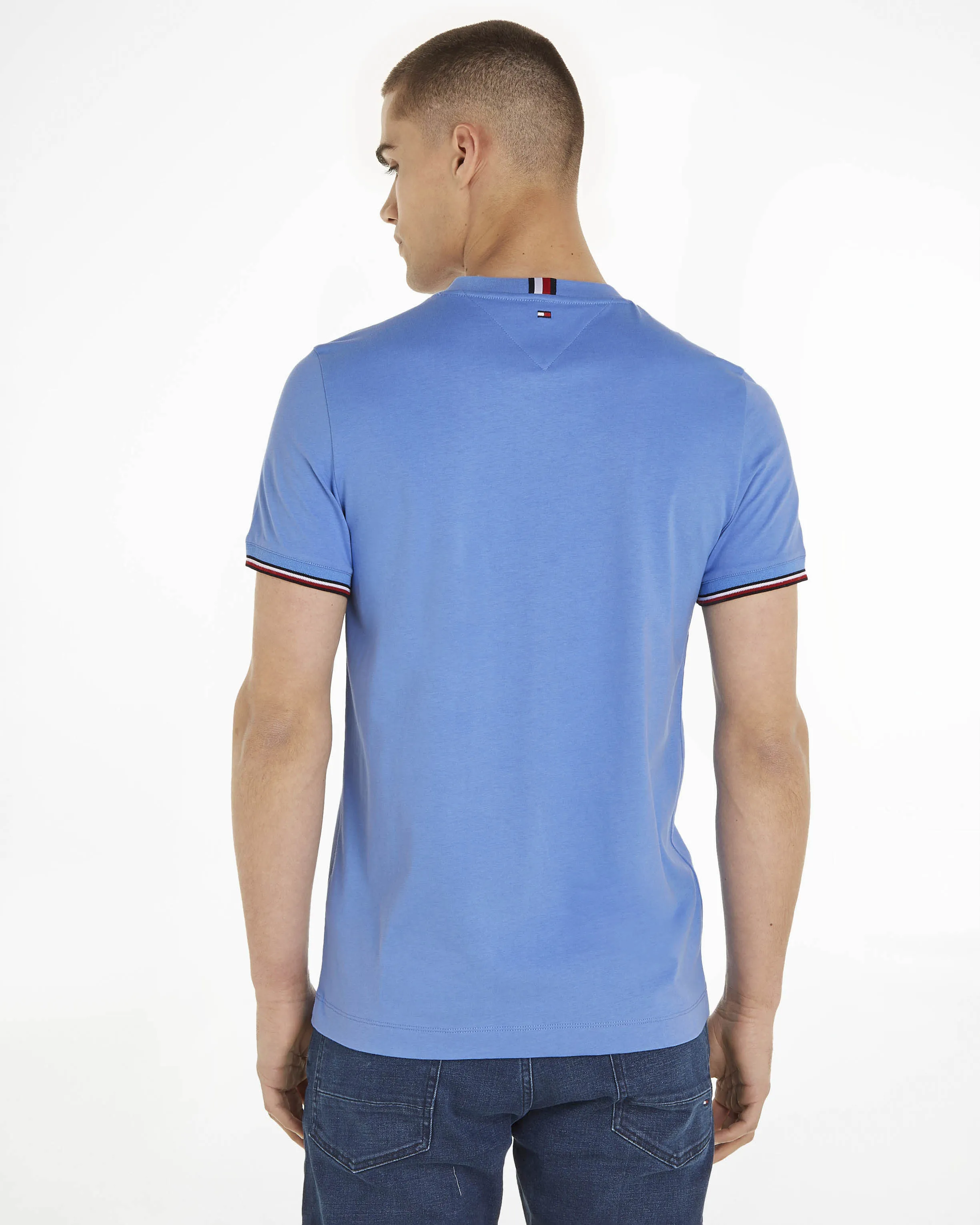 T-shirt azzurra mezza manica in puro cotone con logo ricamato sul petto e bordino sulle maniche
